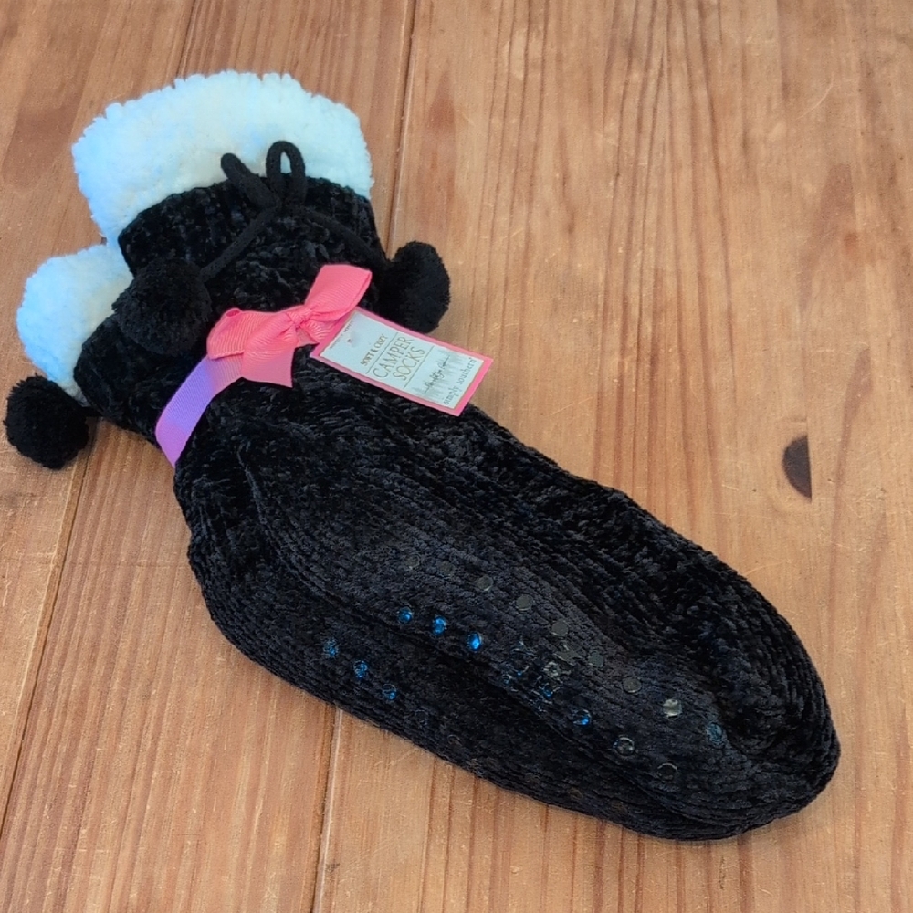NWT Simply Southern Black And White Sherpa Camper Socks